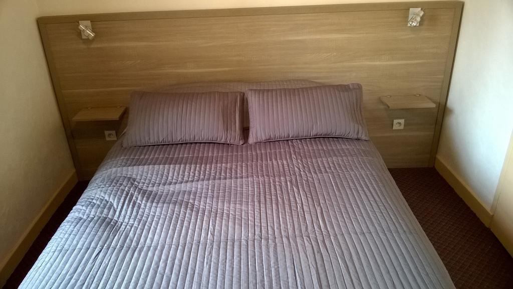 Vorey Hotel Des Voyageurs חדר תמונה