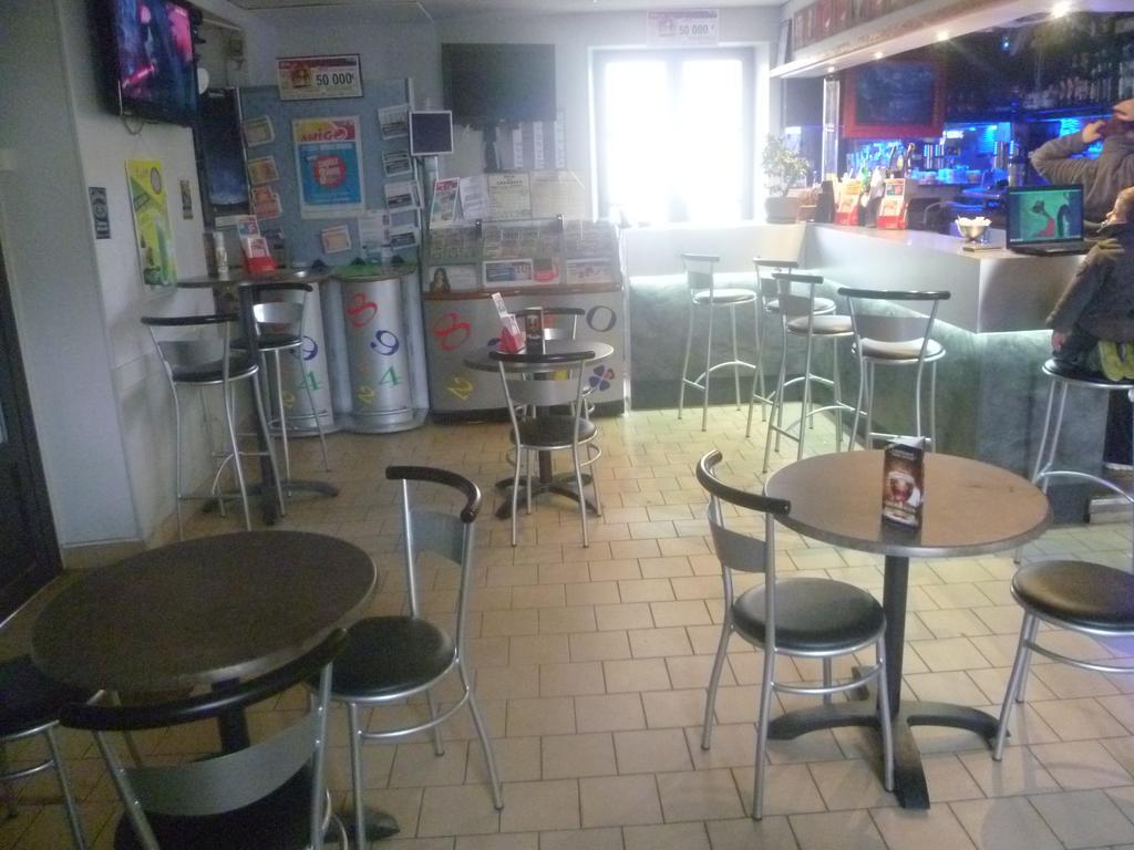 Vorey Hotel Des Voyageurs מראה חיצוני תמונה