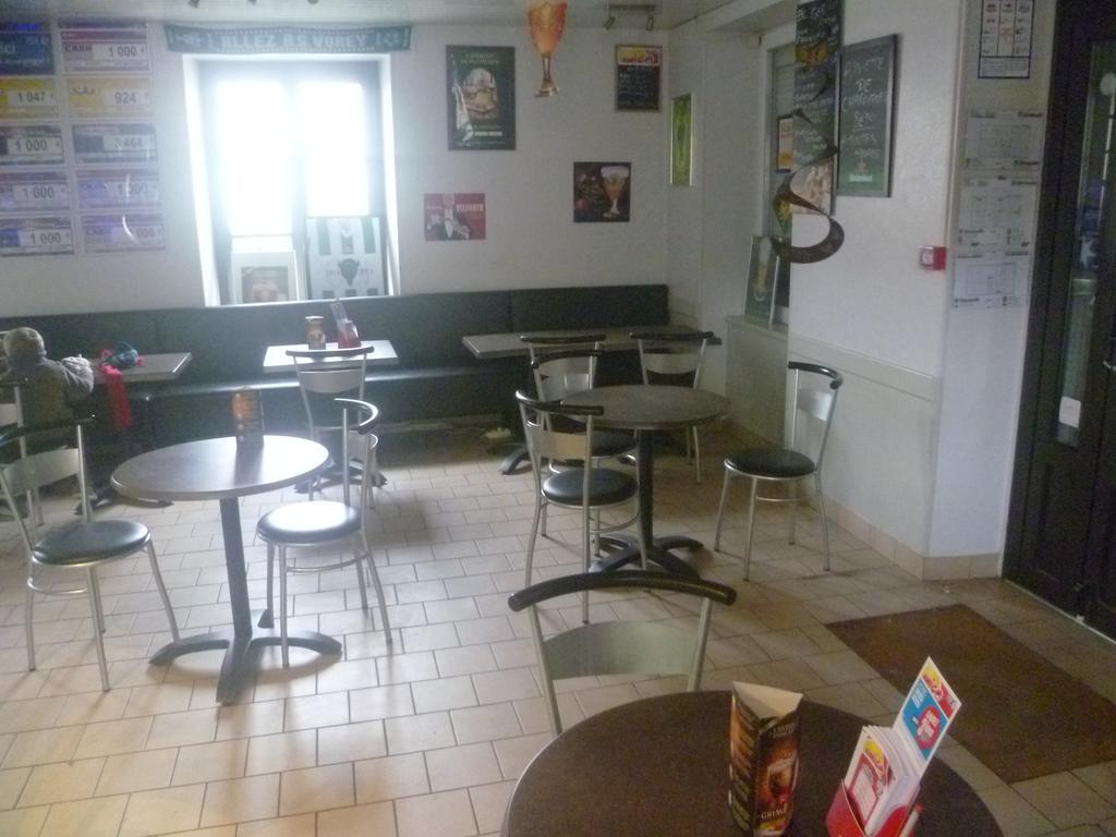 Vorey Hotel Des Voyageurs מראה חיצוני תמונה
